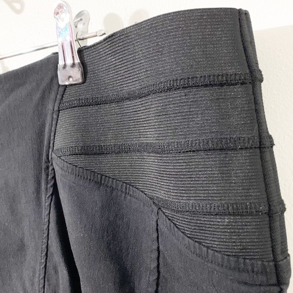 Torrid Rayon Blend Black Pencil Skirt Elastic Side Panels Back Zipper Stretchy - Picture 5 of 13